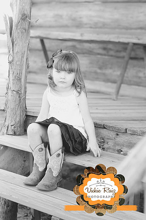 this little girl was the sweetest....warmed my heart for sure...